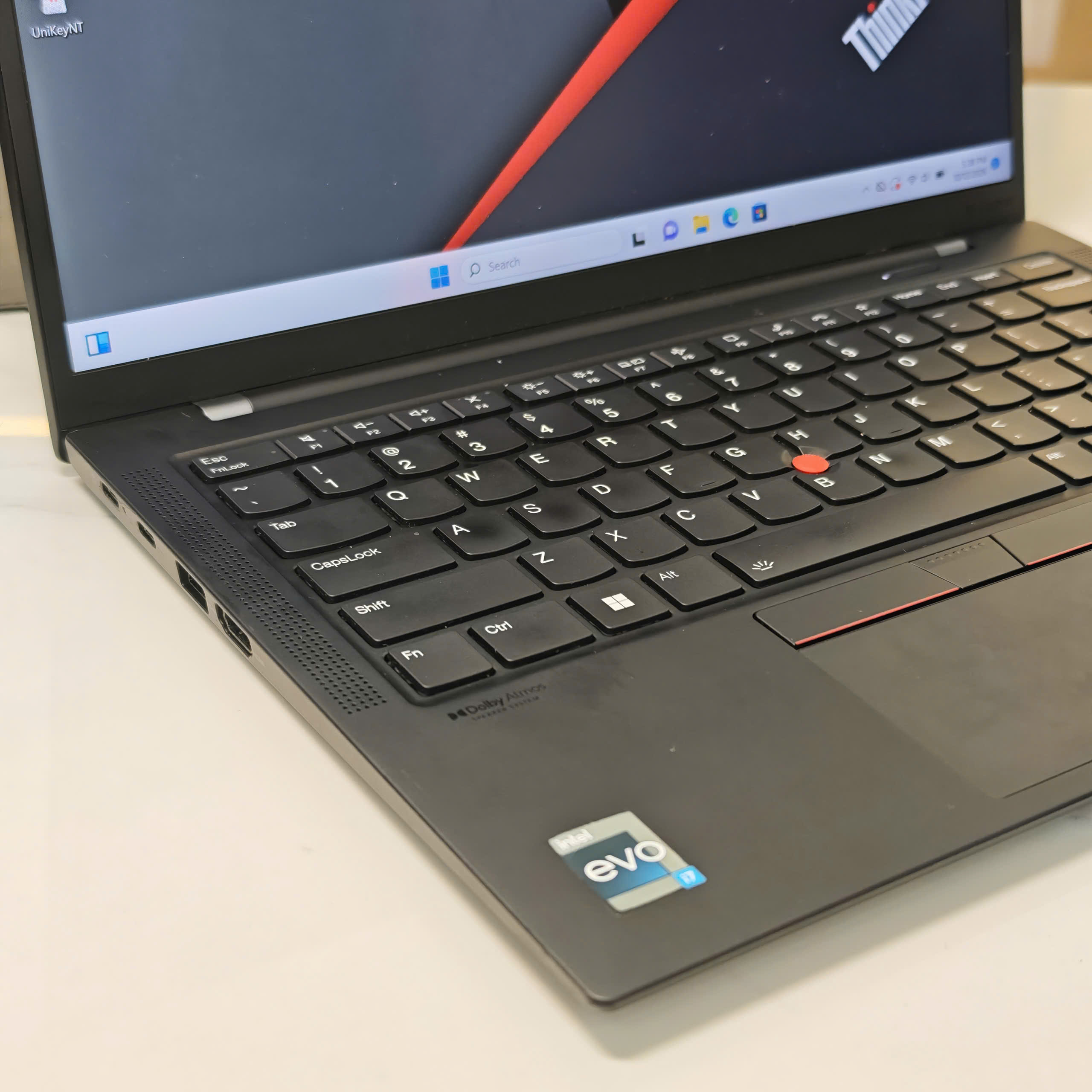 lenovo-thinkpad-x1-carbon-gen-10 lenovo-thinkpad-x1-carbon-gen-10