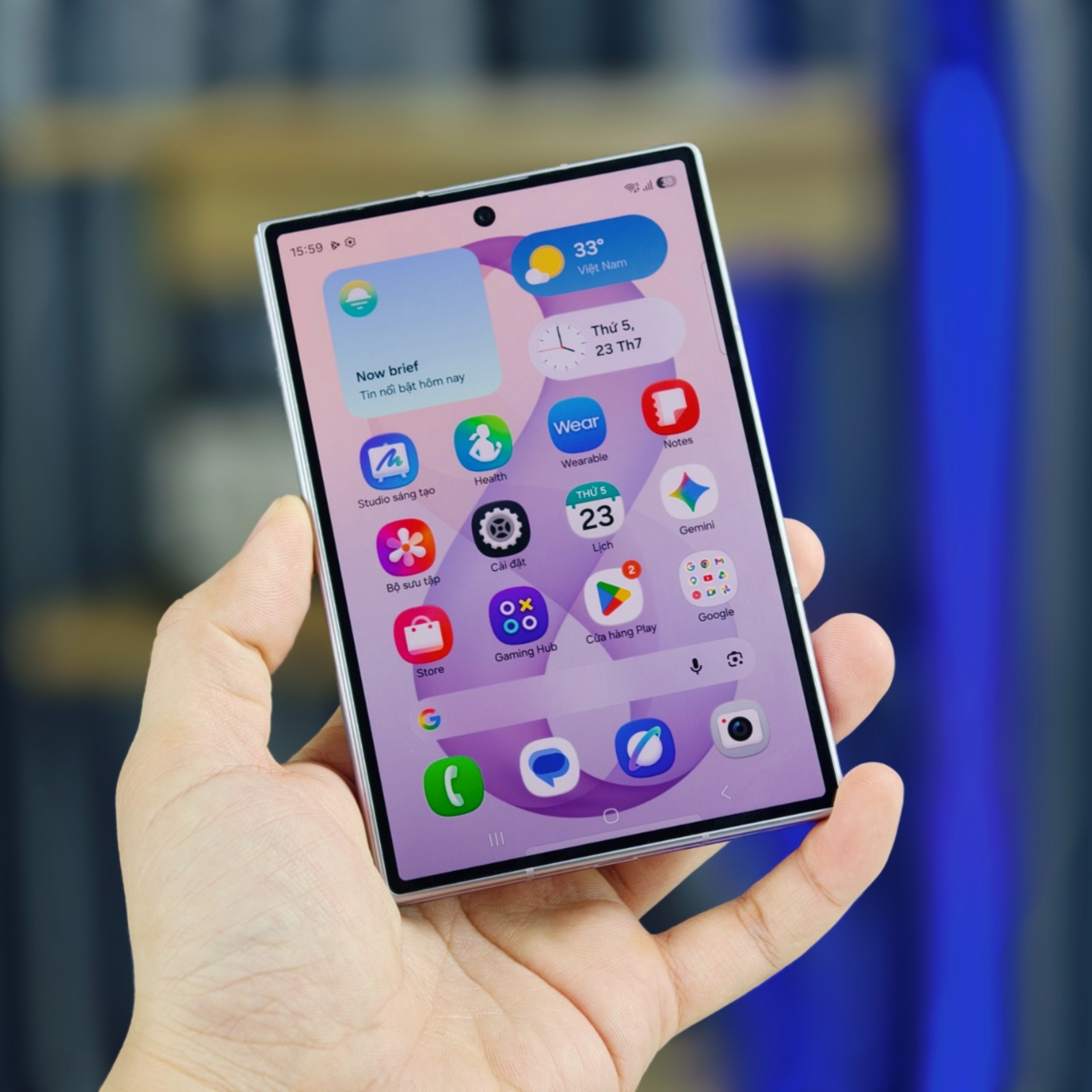 Samsung Galaxy Z Fold 8 7