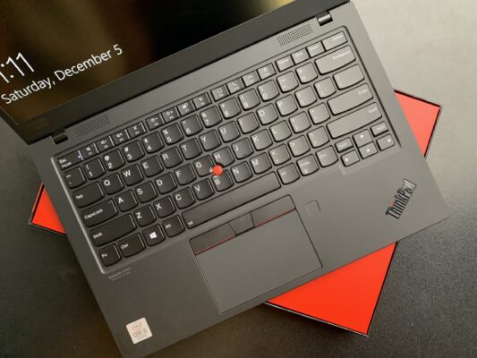 Laptop Lenovo ThinkPad X1 Carbon Gen 8 | i5 - 10th | RAM 8GB/SSD 256GB | 14 inch Full HD lenovo-thinkpad-x1-carbon-gen-8